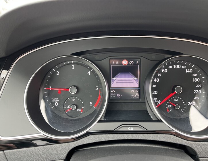 Volkswagen Passat 34