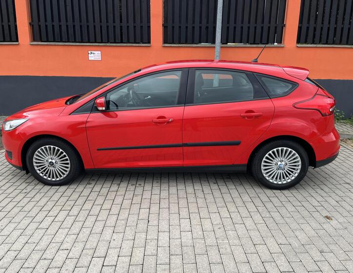 Ford Focus 8