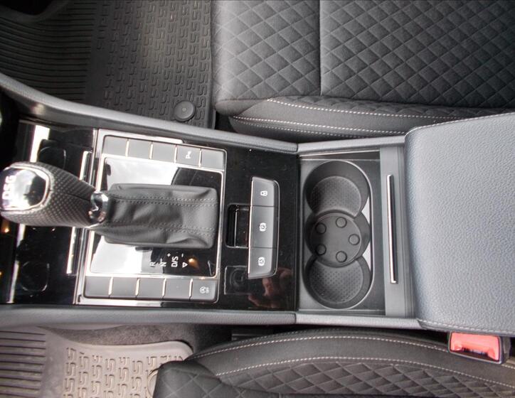 Škoda Superb 23