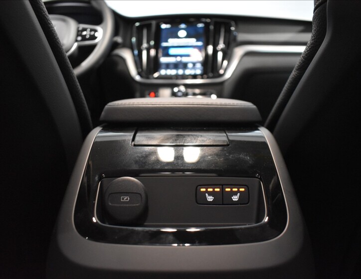 Volvo V60 28