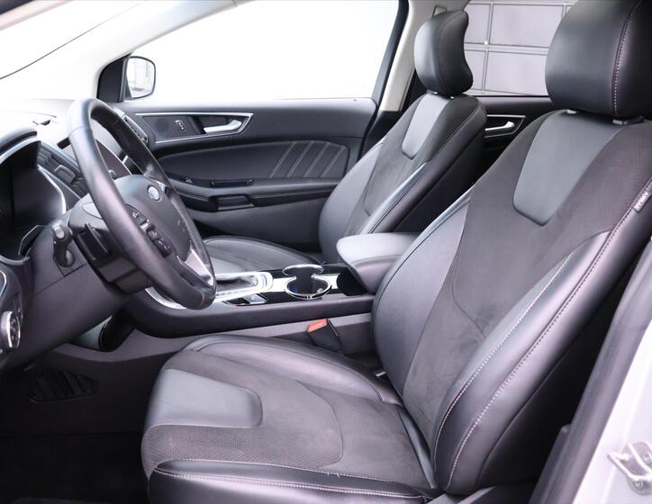 Ford Edge 13
