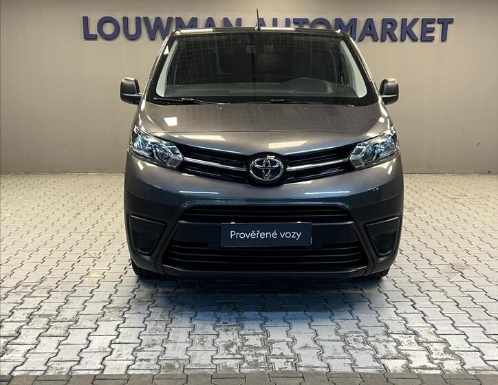 Toyota ProAce 4