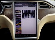 Tesla Model X 49
