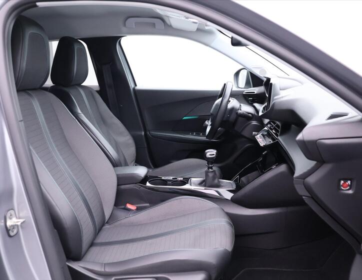 Peugeot 2008 14