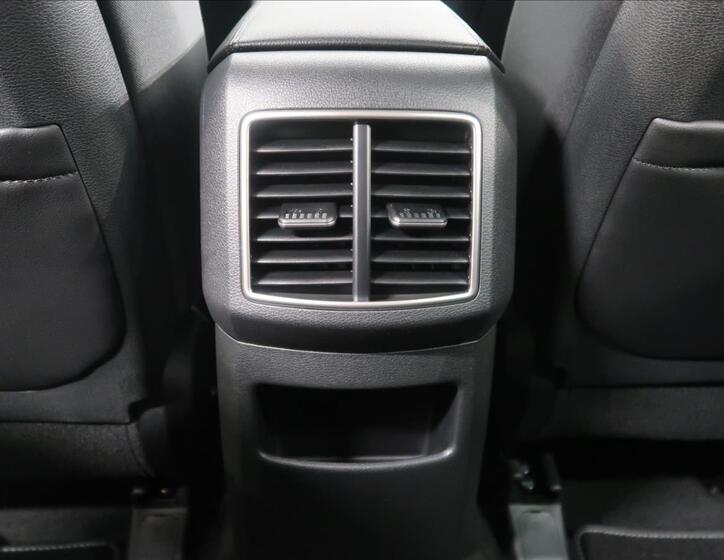 KIA Sportage 32