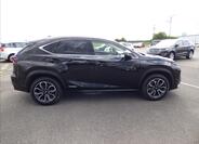 Lexus NX 300h 2