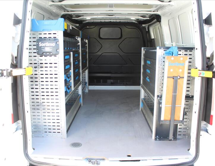 Ford Transit Custom 10