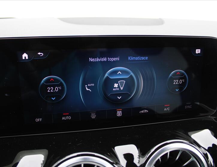 Mercedes-Benz GLA 24