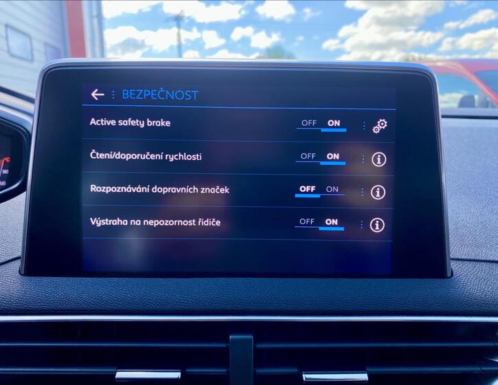 Peugeot 3008 30