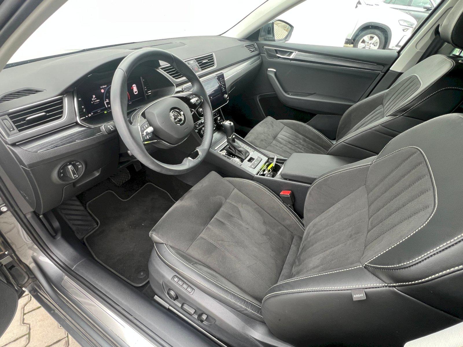 Škoda Superb