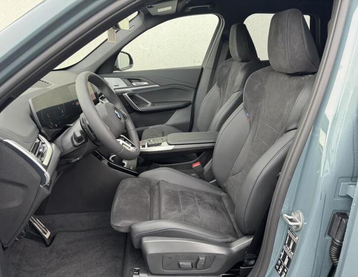 BMW X1 6