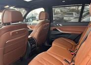 BMW X7 10