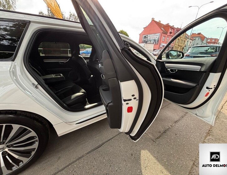 Volvo V90 20