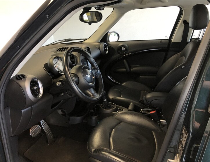 Mini Countryman 11