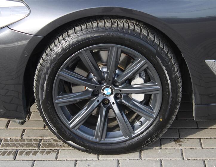 BMW Řada 5 9