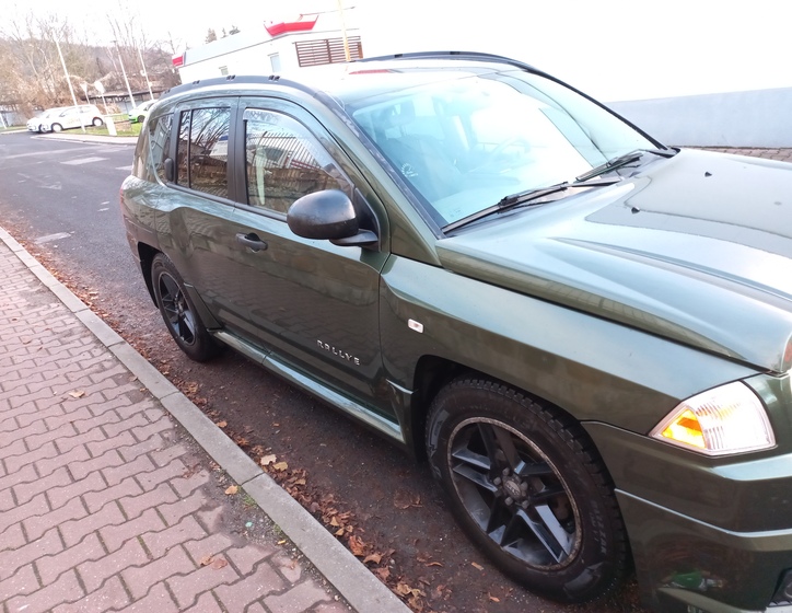 Jeep Compass 8