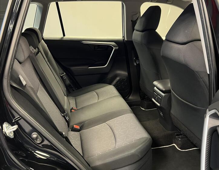 Toyota RAV4 10