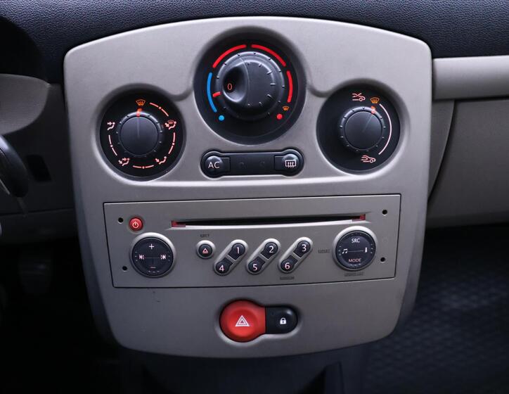 Renault Clio 17