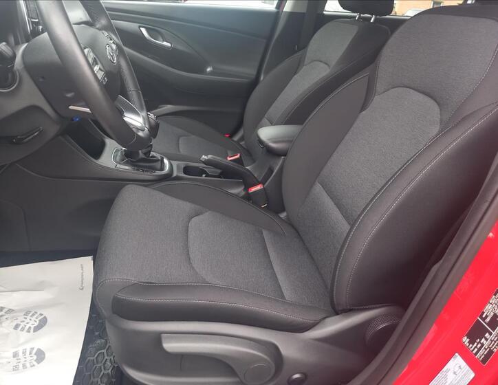 Hyundai i30 18