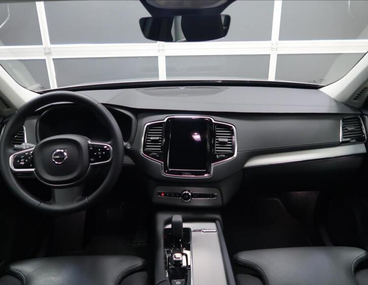 Volvo XC90 13
