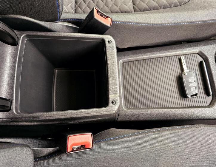 Volkswagen Golf Sportsvan 38