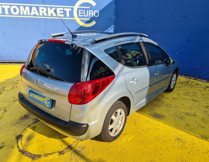 Peugeot 207 4
