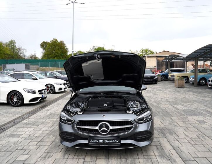 Mercedes-Benz Třídy C 9