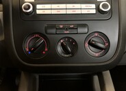 Volkswagen Golf 23