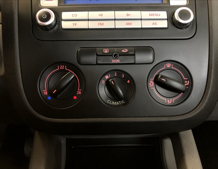 Volkswagen Golf 23