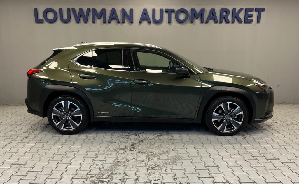 Lexus UX 250h