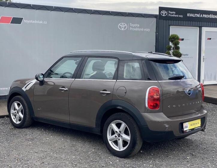 Mini Countryman 4