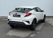 Toyota C-HR 6