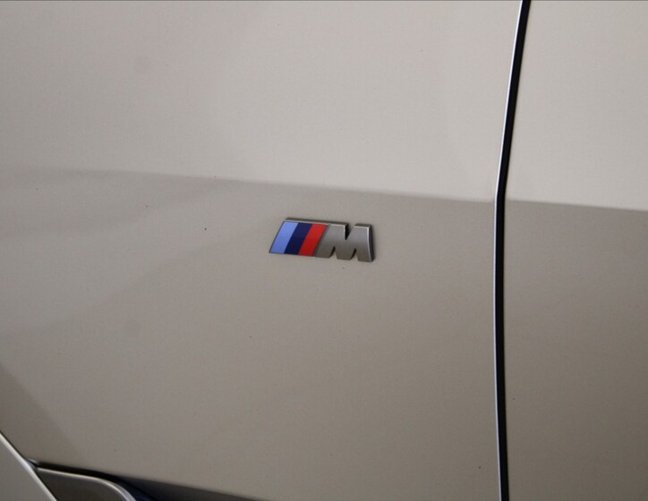 BMW X7 44