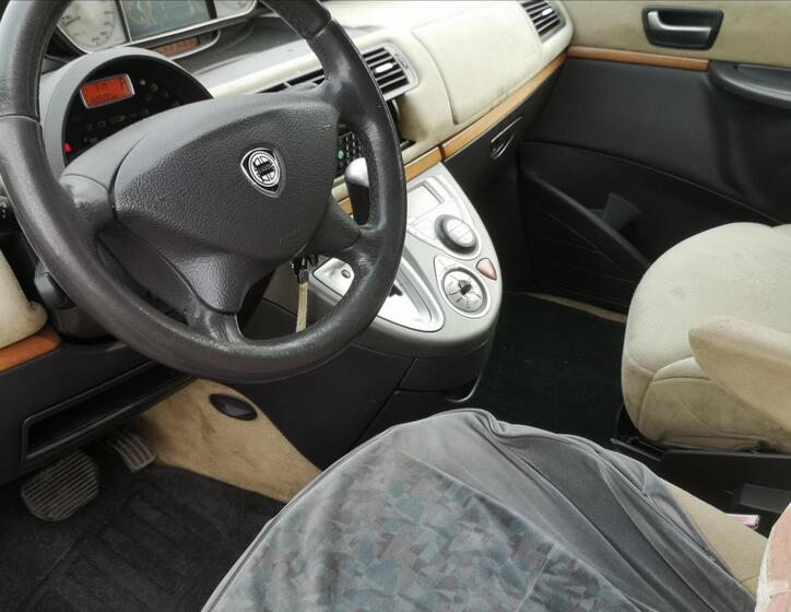 Lancia Phedra 11
