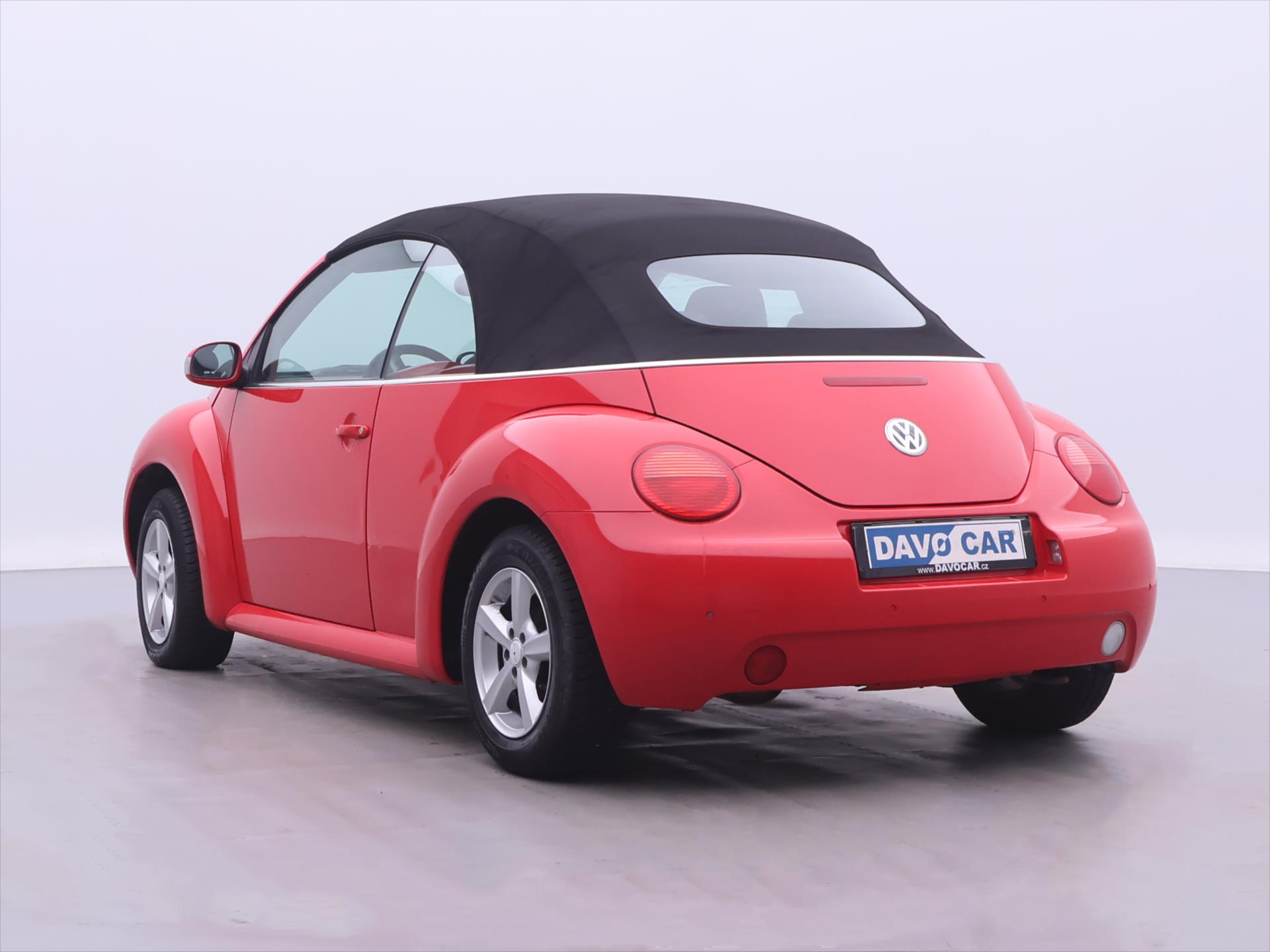 Volkswagen New Beetle