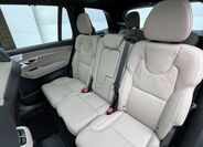 Volvo XC90 30