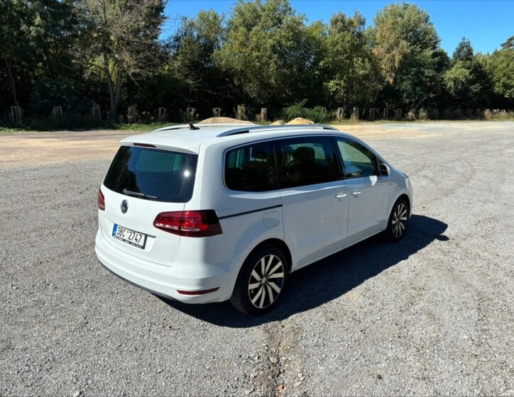 Volkswagen Sharan 4