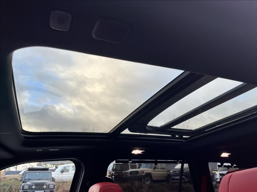 Toyota Sequoia