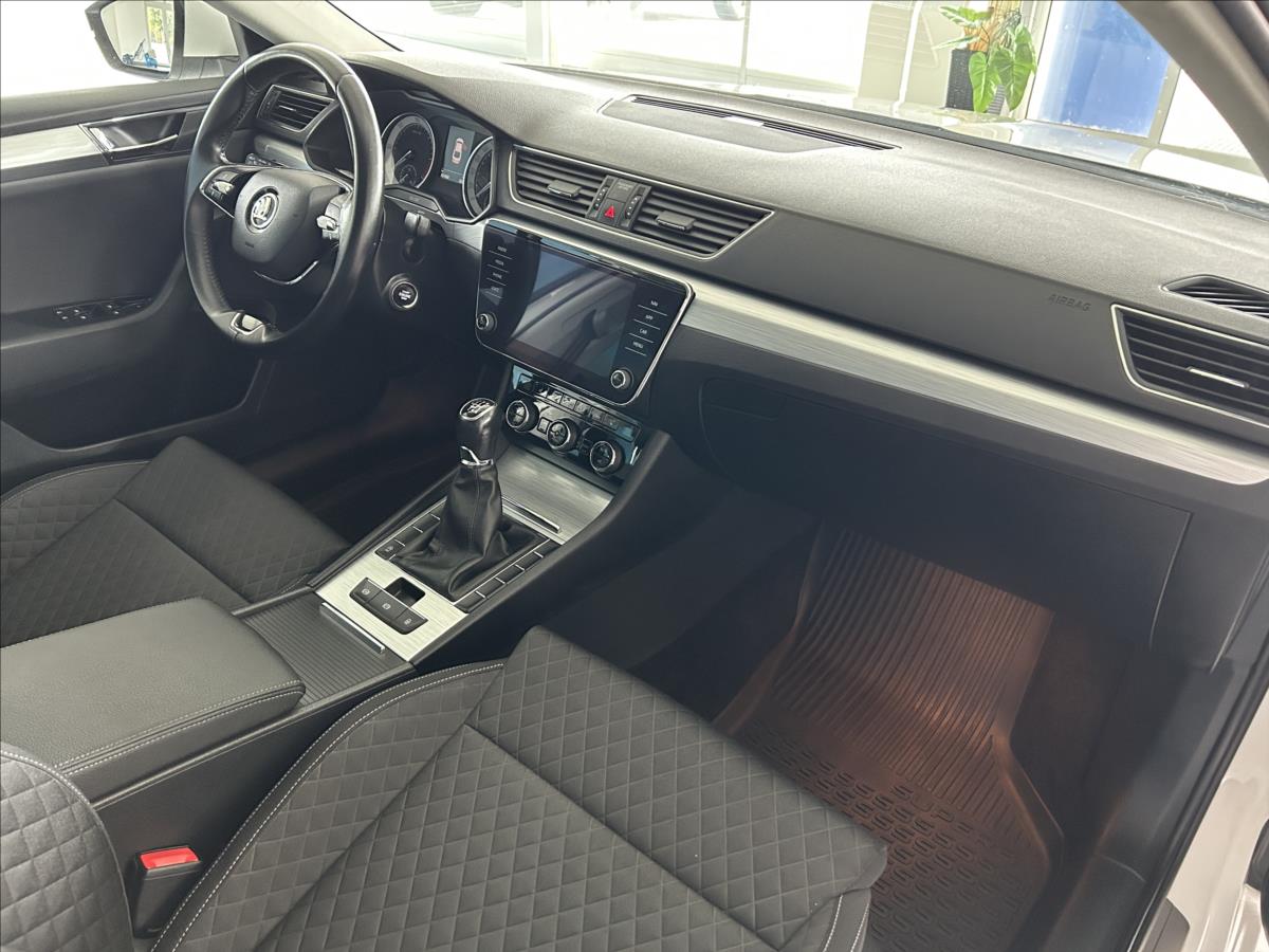 Škoda Superb