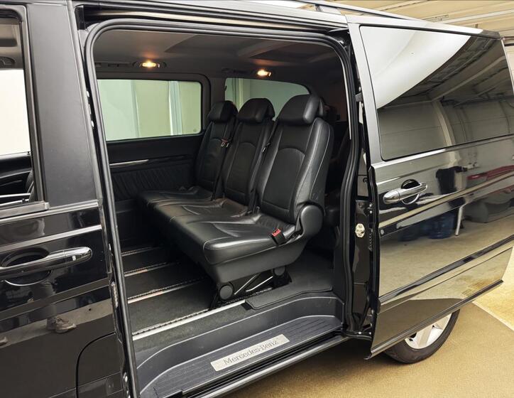 Mercedes-Benz Viano 31