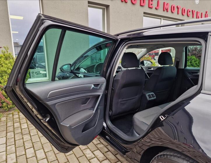 Volkswagen Golf 18