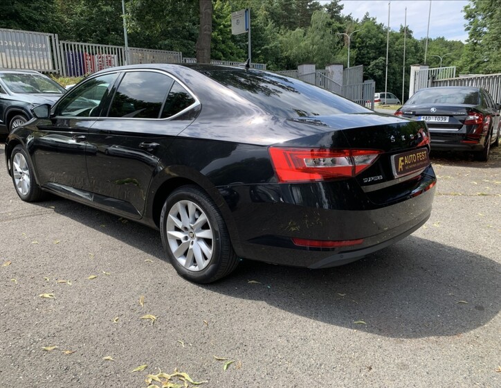 Škoda Superb 6