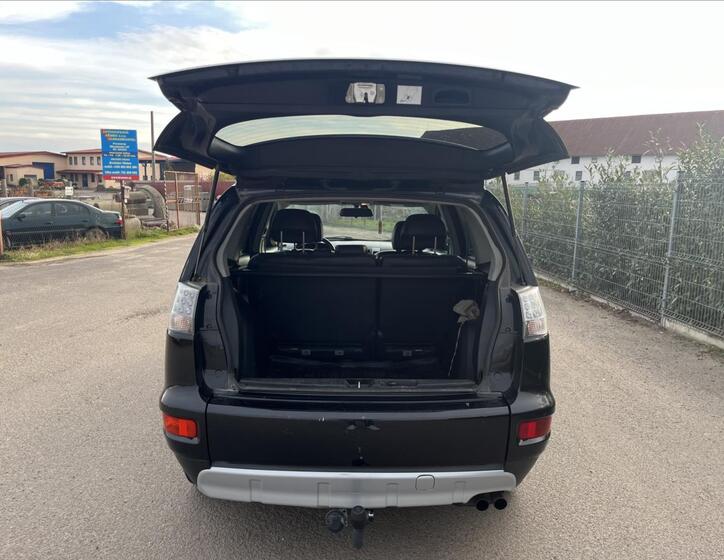 Mitsubishi Outlander 27
