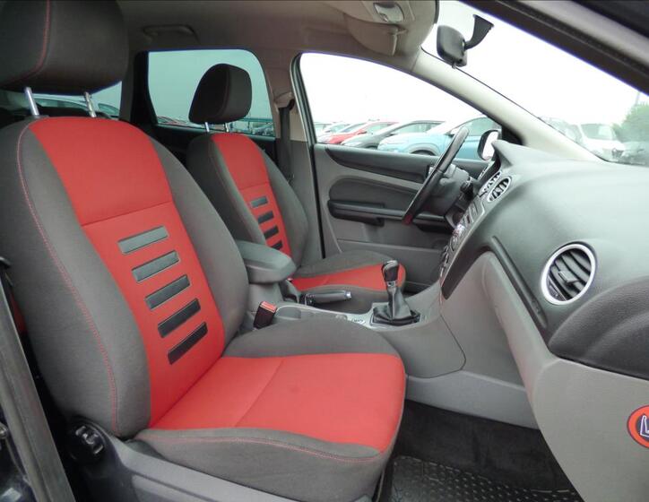 Ford Focus 36