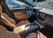 Volvo V90 13