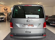 Volkswagen Caravelle 8