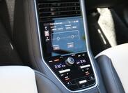 Porsche Panamera 52