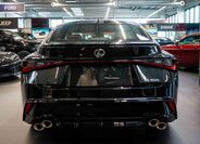 Lexus IS 4