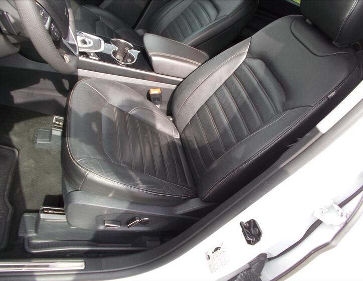 Ford Galaxy 25