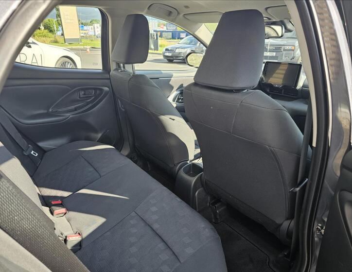 Toyota Yaris 10